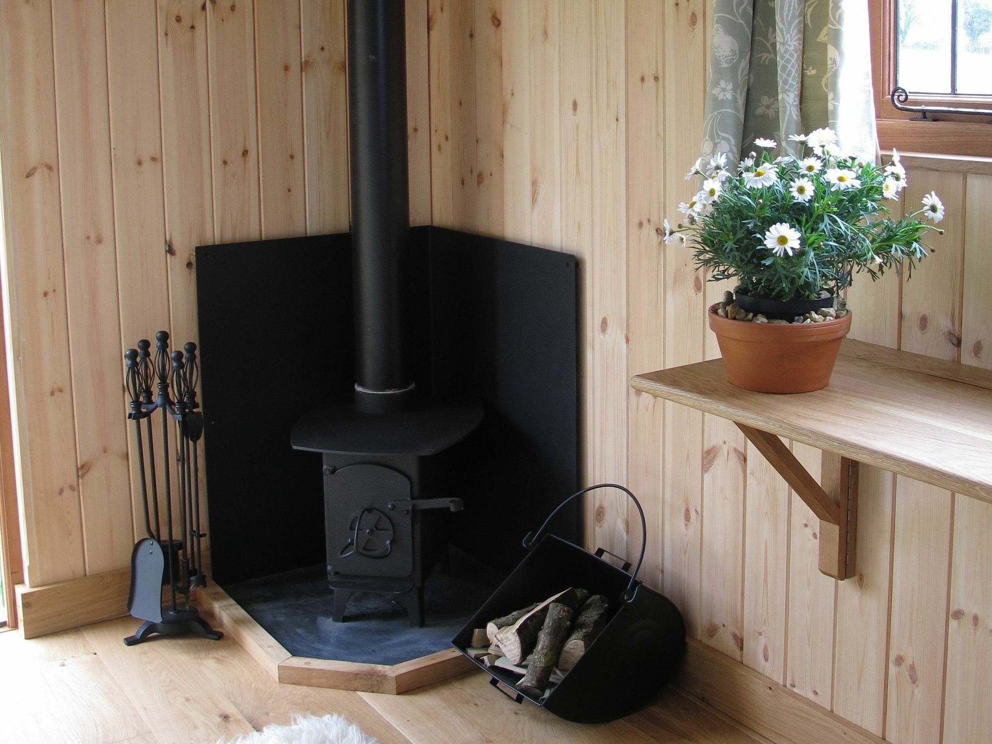 Marshwood Farm B&B And Shepherds Hut Dinton  Exterior foto